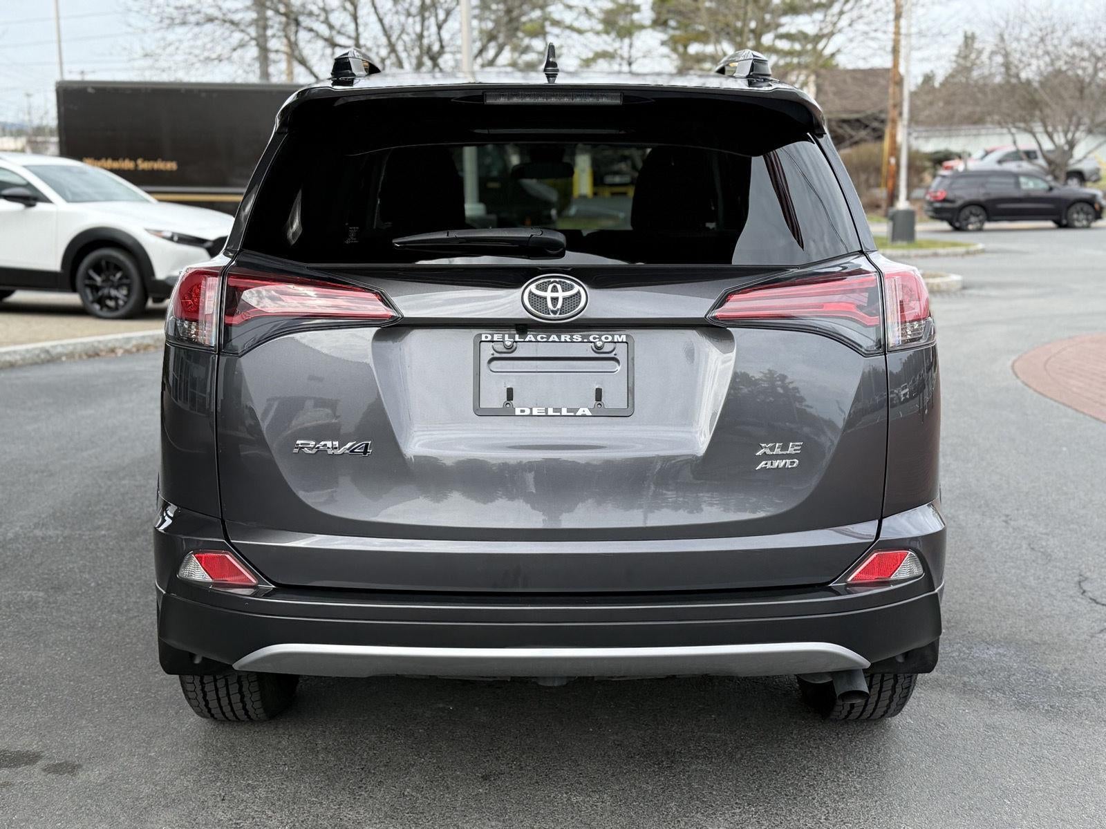 2018 Toyota RAV4 XLE