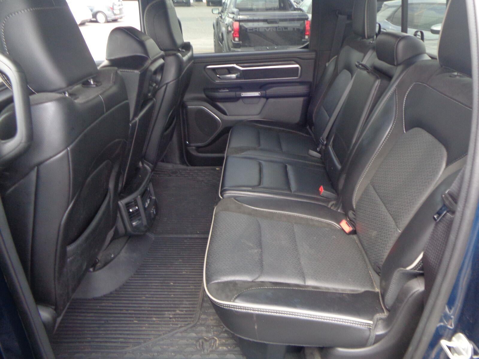 2024 RAM 1500 Laramie Crew Cab 4x4 5'7" Box