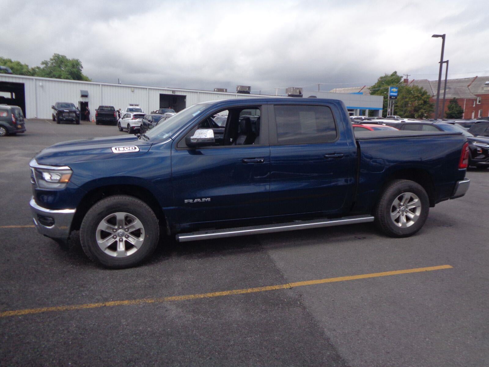 2024 RAM 1500 Laramie Crew Cab 4x4 5'7" Box