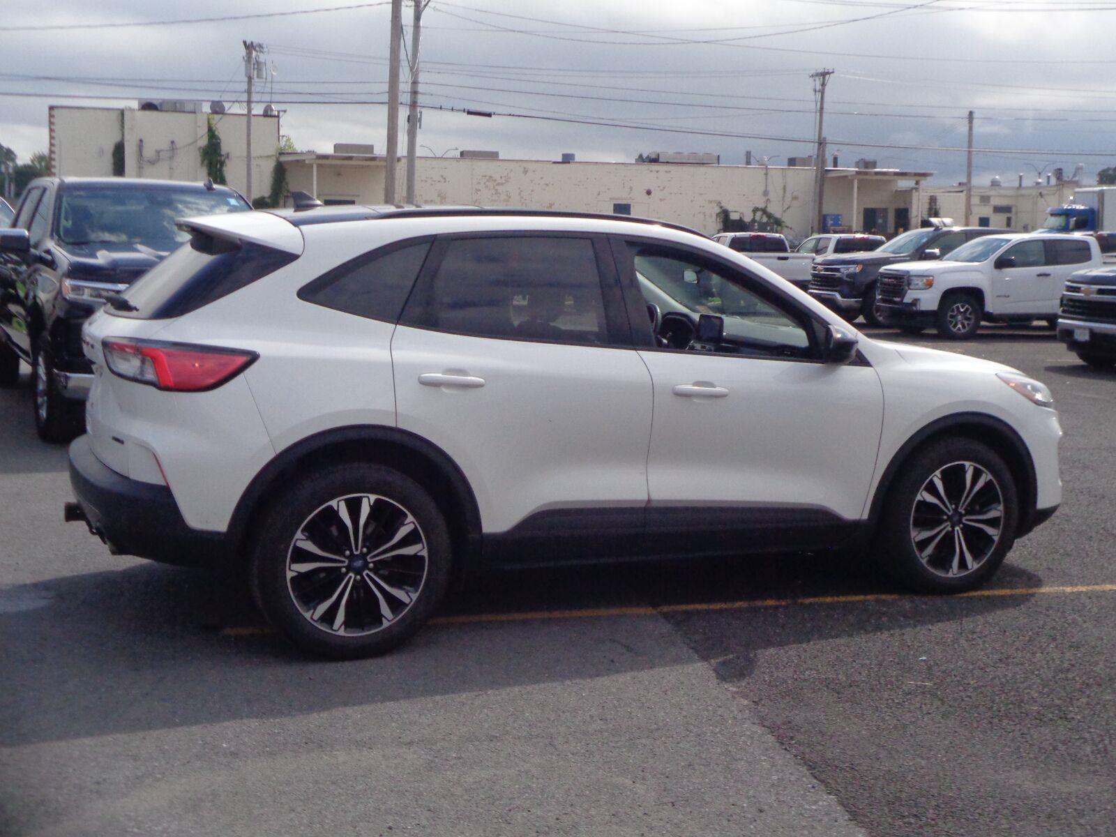 2022 Ford Escape SEL