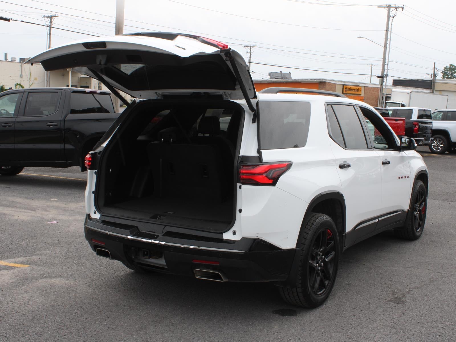 2023 Chevrolet Traverse Premier