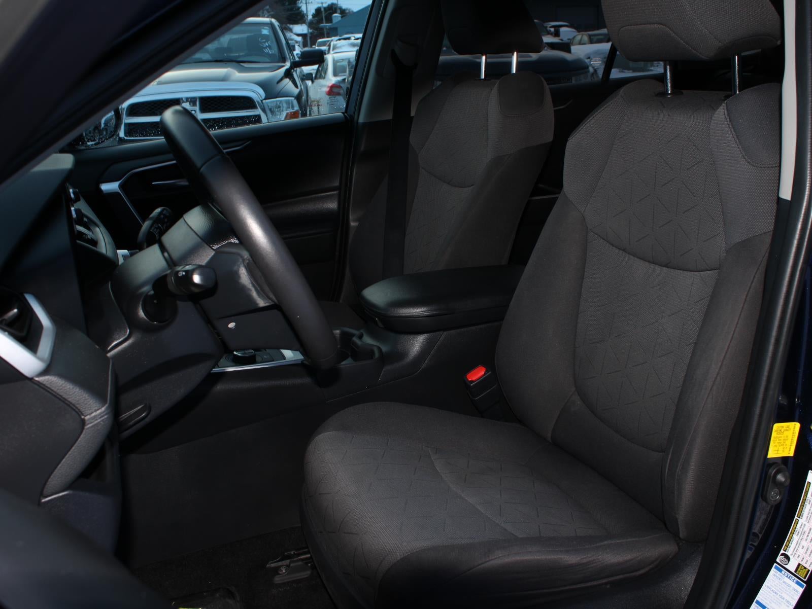 2020 Toyota RAV4 Hybrid XLE