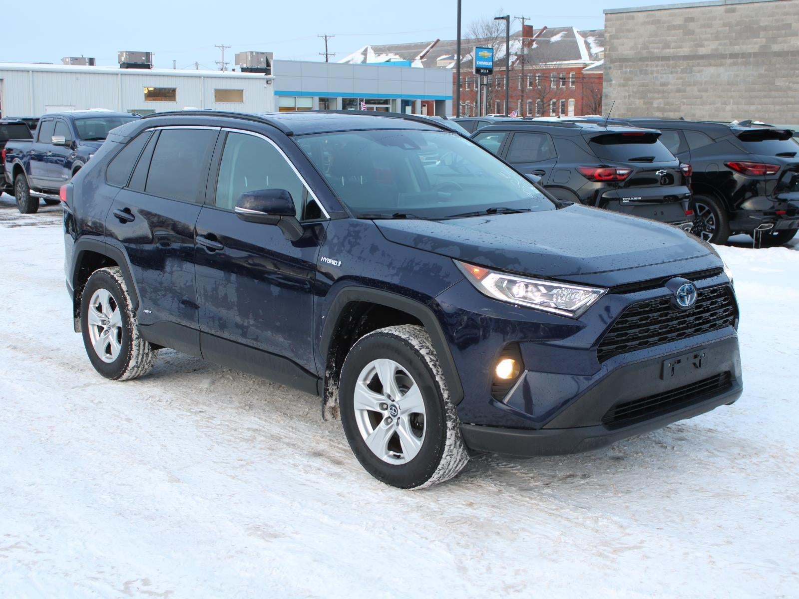 2020 Toyota RAV4 Hybrid XLE