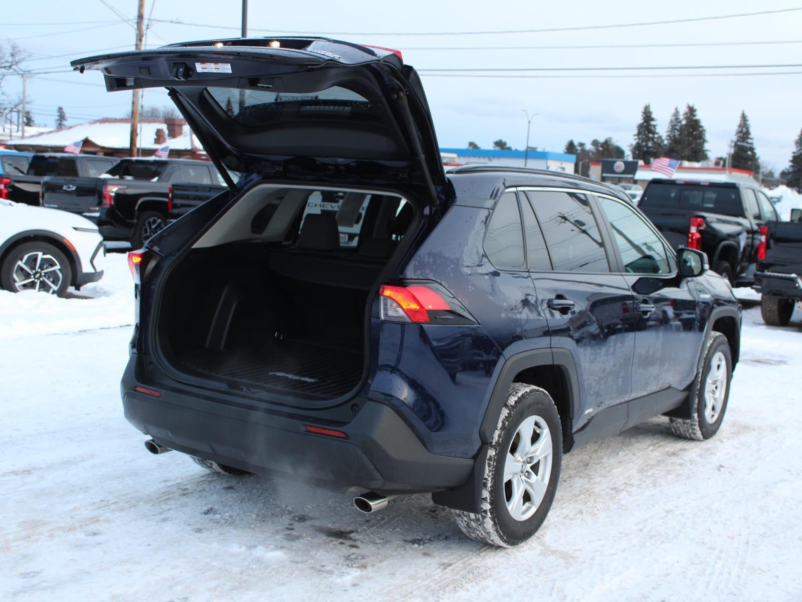 2020 Toyota RAV4 Hybrid XLE