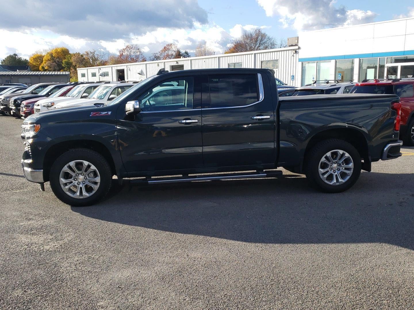 2025 Chevrolet Silverado 1500 LTZ