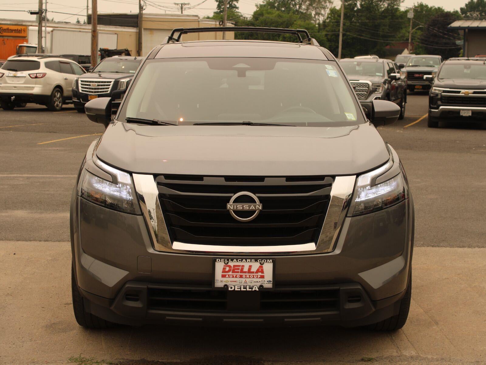 2025 Nissan Pathfinder SV 4WD