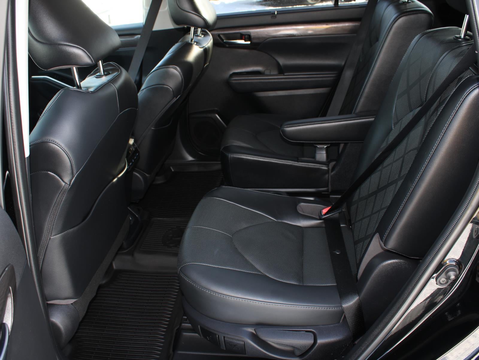 2022 Toyota Highlander Platinum